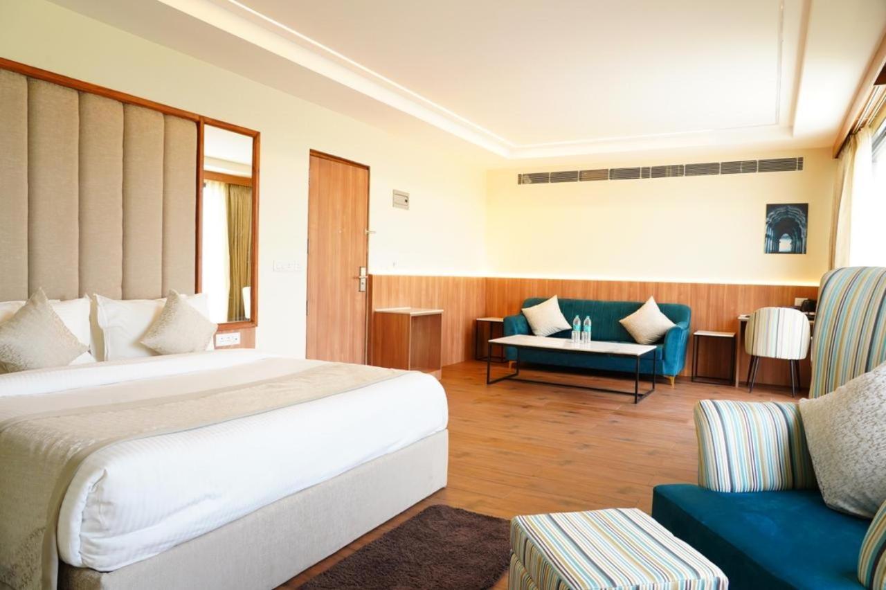 Cilantro Comfort Divisione di Jaipur Esterno foto
