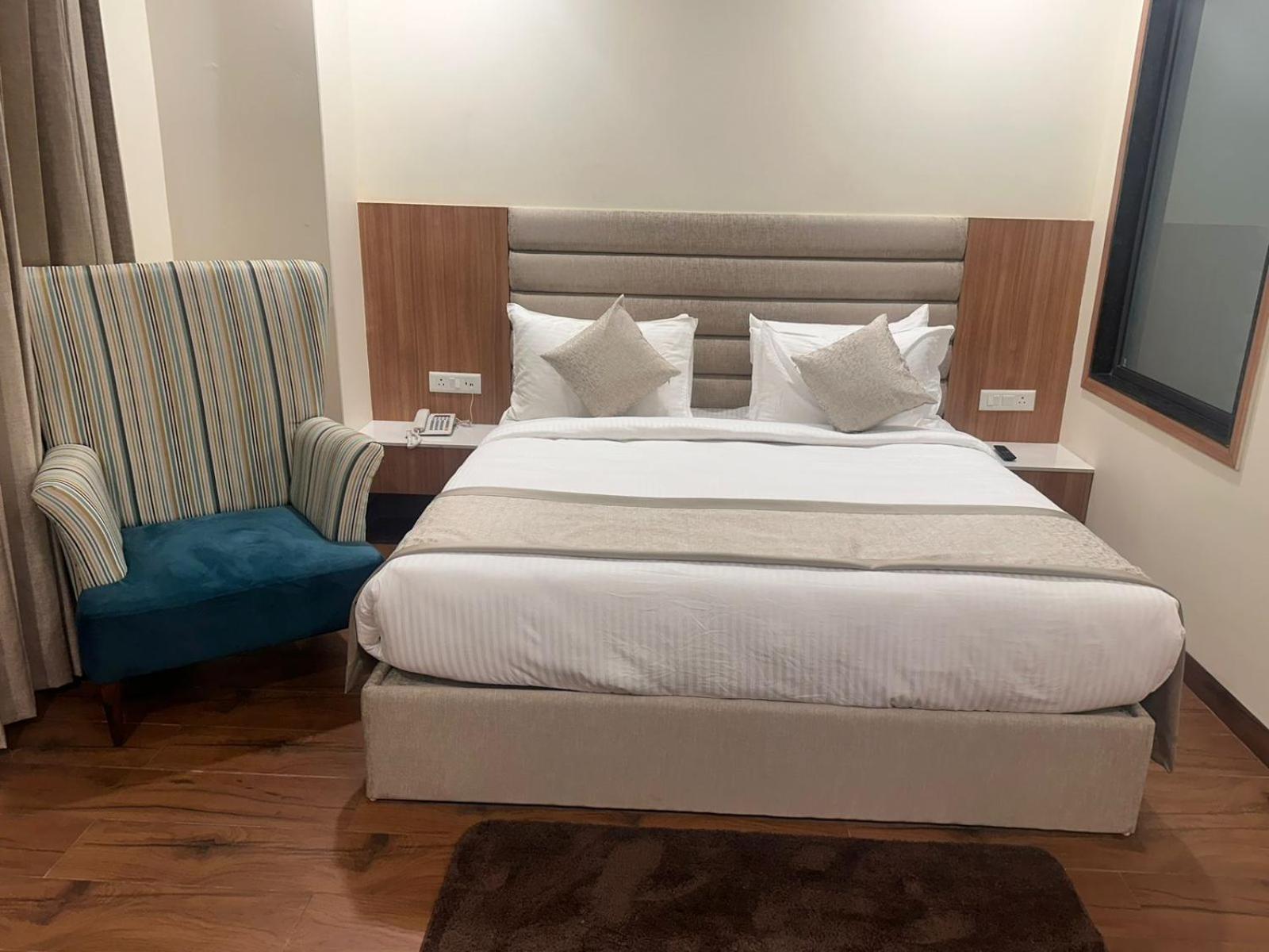 Cilantro Comfort Divisione di Jaipur Esterno foto